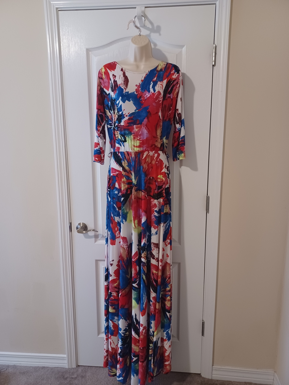 Bright Multi-Color Floral Print Maxi Dress - Elegant Scoop Neck